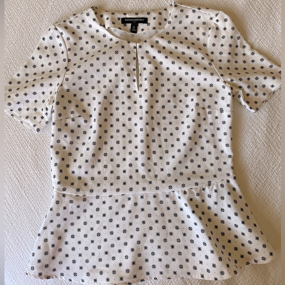 Banana Republic Floral Blouse Size XS GREAT FOR WORK